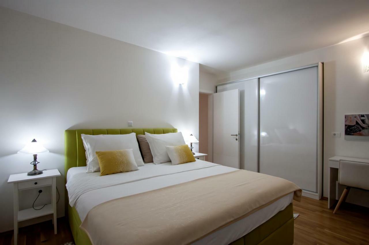 Apartman Nebo Pula Exterior foto